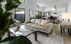 Peppi Place - 2 Bedroom With Ensuites Town Villa